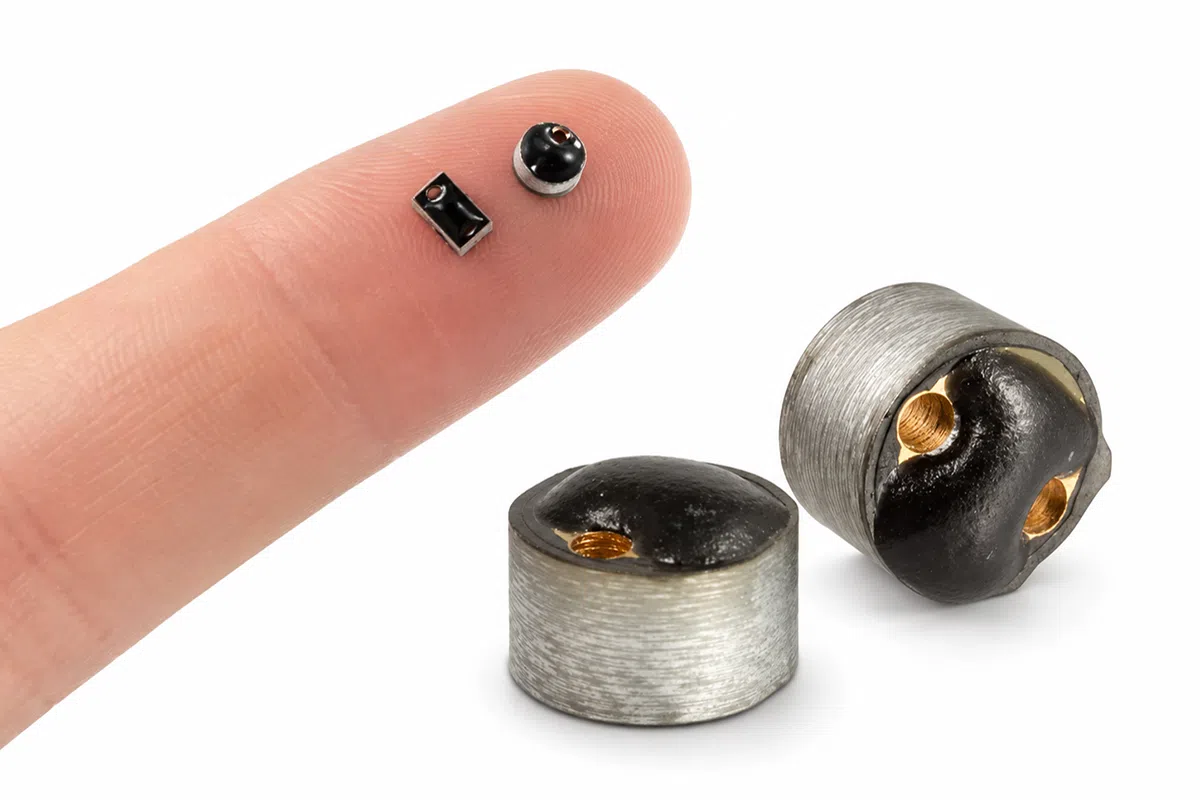 Mini PCB on-metal RFID tags for tools molds and small metal parts